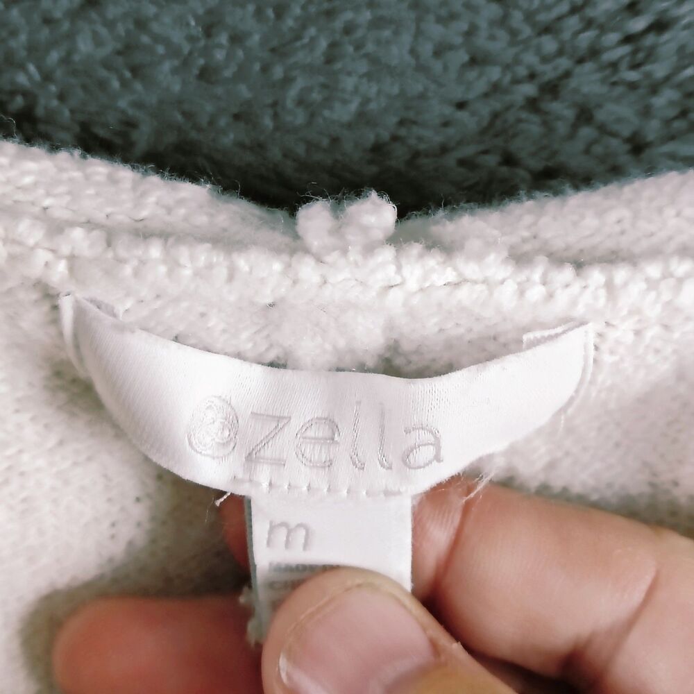 Zella White Hoodie Crossover Size Medium - Picture 4 of 14